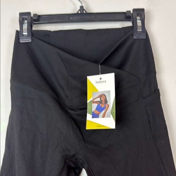 Halara Black Women's High-Waisted Crossover Leggings Size Small NWT - Picture 3 of 8